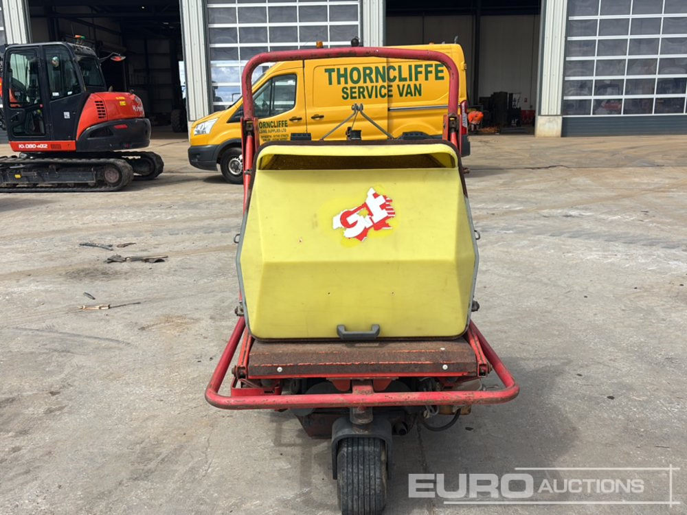 Gianni Ferrari Diesel Ride on Lawnmower, Grass Collector (Non Runner) - Garden mower: picture 4 Gianni Ferrari Diesel Ride on Lawnmower, Grass Collector (Non Runner) - Garden mower: picture 4