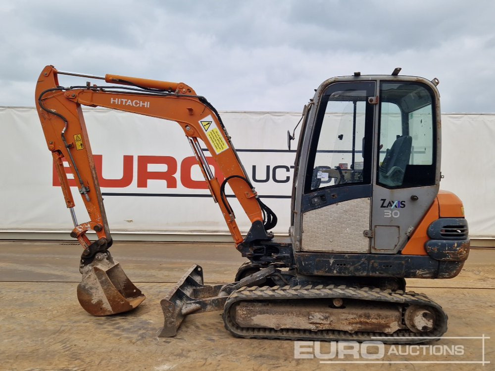 Hitachi ZX30CLR - Mini excavator: picture 2 Hitachi ZX30CLR - Mini excavator: picture 2
