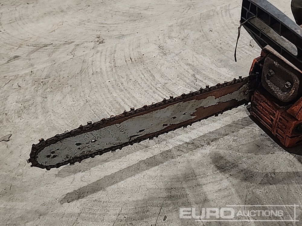 Husqvarna Petrol Chansaw - Garage equipment: picture 5 Husqvarna Petrol Chansaw - Garage equipment: picture 5