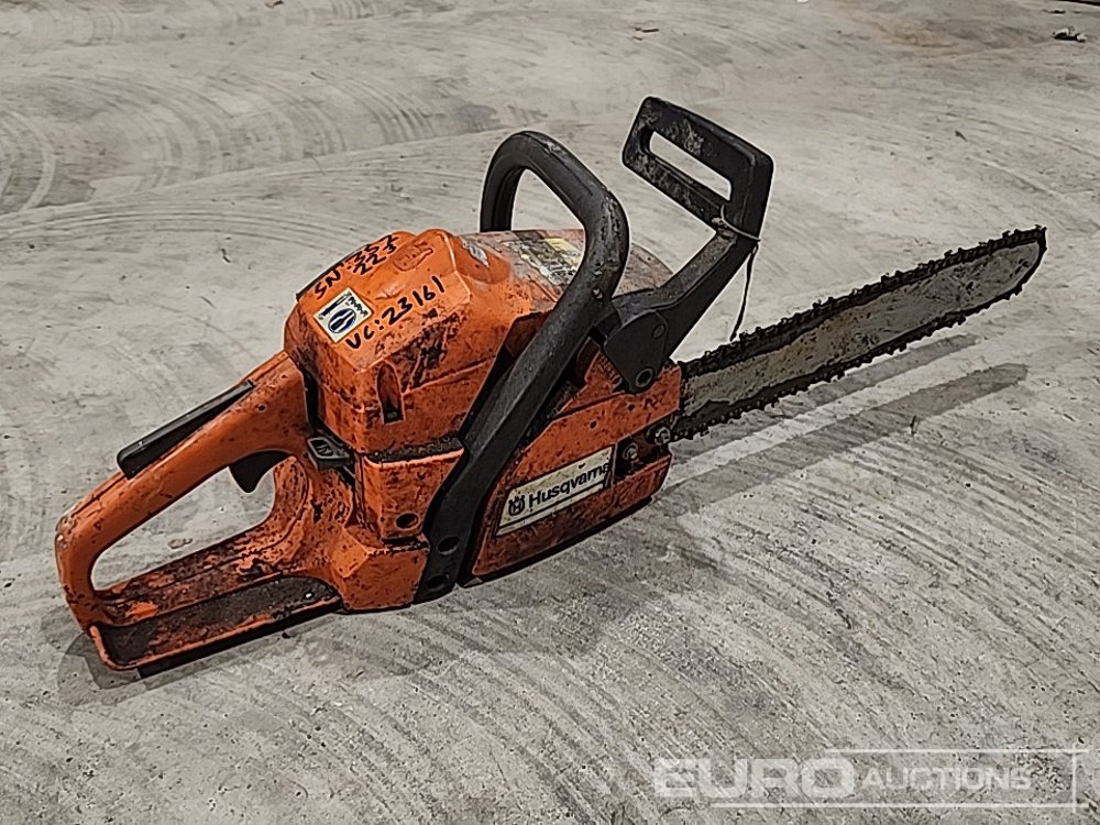Husqvarna Petrol Chansaw - Garage equipment: picture 3 Husqvarna Petrol Chansaw - Garage equipment: picture 3