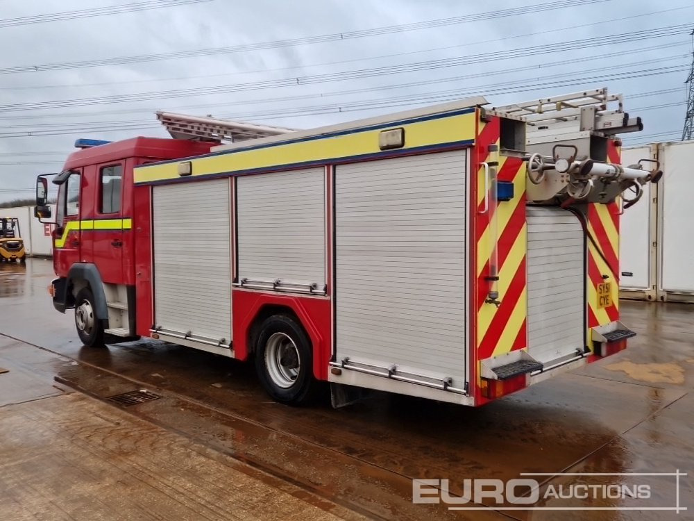 MAN 4x2 Fire Engine, Manual Gearbox - Fire truck: picture 3 MAN 4x2 Fire Engine, Manual Gearbox - Fire truck: picture 3