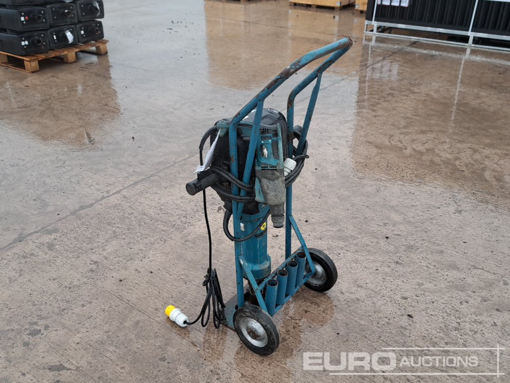 Makita 110v Hammer, Makita 110v Drill - Asphalt machine: picture 3 Makita 110v Hammer, Makita 110v Drill - Asphalt machine: picture 3