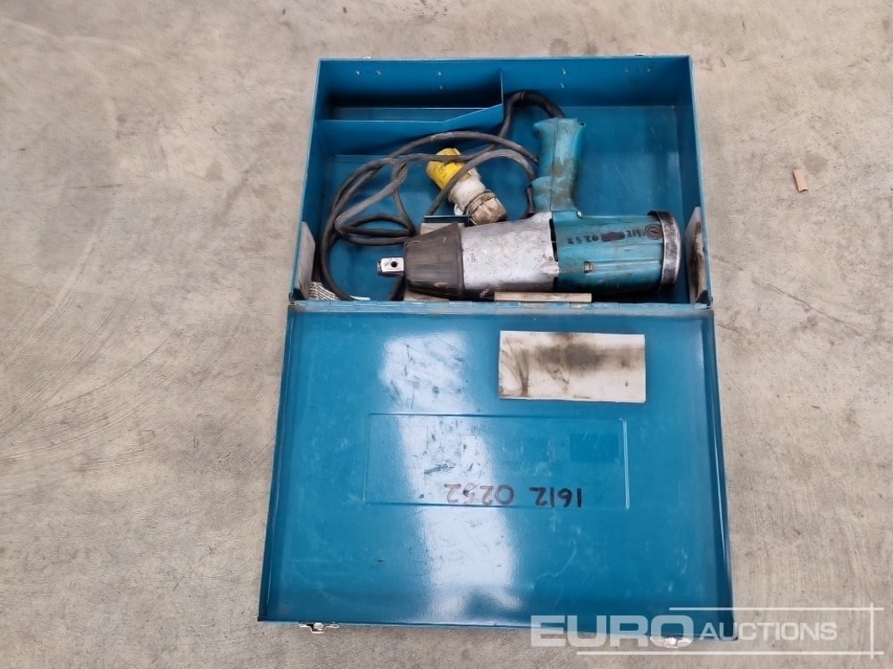 Makita 6906 - Construction equipment: picture 4 Makita 6906 - Construction equipment: picture 4