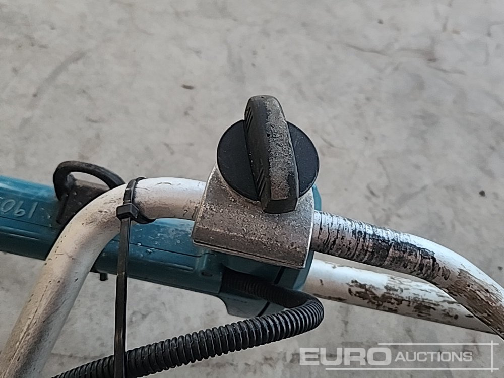 Garage equipment Makita Petrol Hedge Strimmer: picture 8