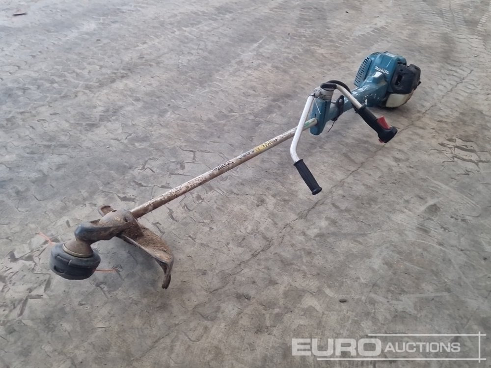 Makita Petrol Strimmer - Garage equipment: picture 1 Makita Petrol Strimmer - Garage equipment: picture 1