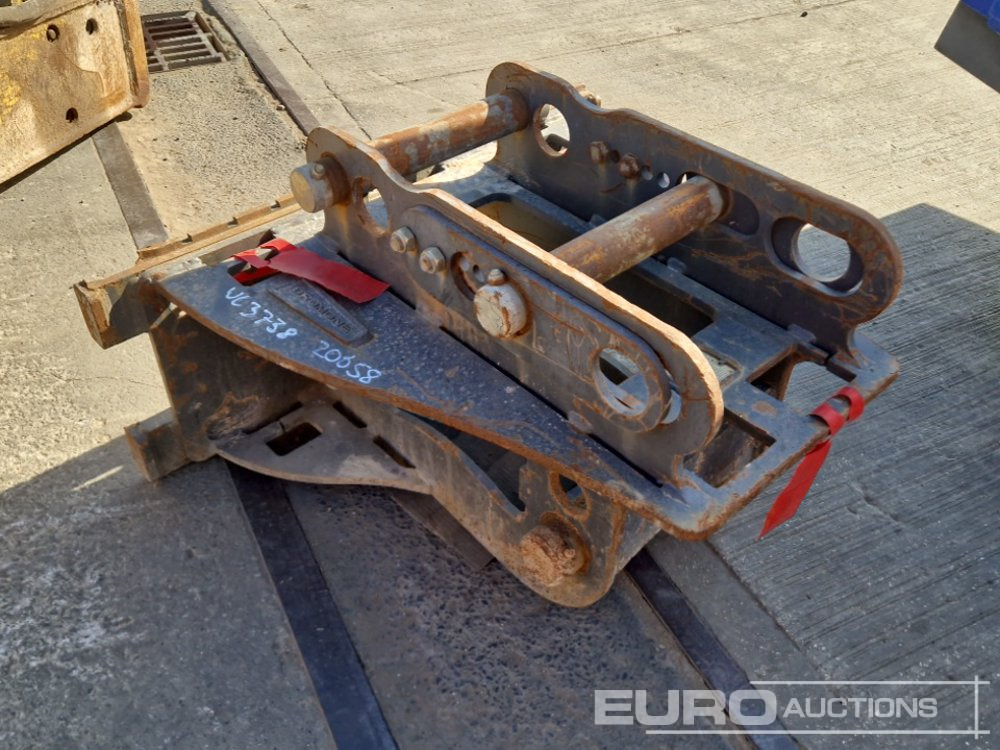 2023 Dromone Fork Frame 65mm Pin to suit 13 Ton Excavator - Material handling equipment: picture 3 2023 Dromone Fork Frame 65mm Pin to suit 13 Ton Excavator - Material handling equipment: picture 3