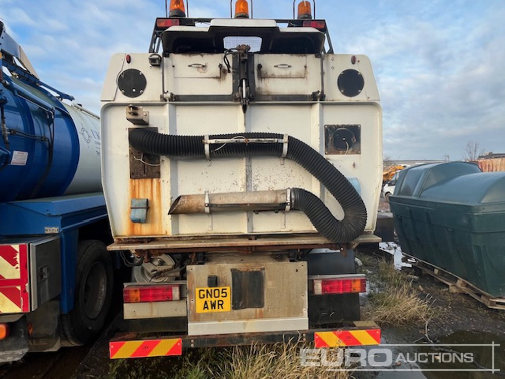 Mercedes Atego 1518 - Road sweeper: picture 3 Mercedes Atego 1518 - Road sweeper: picture 3