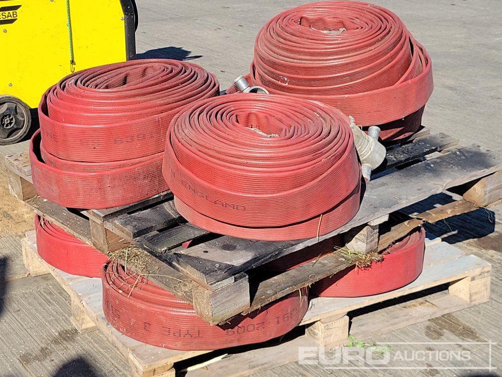 Pallet of Fire Hydrant Hoses (2 of) - Water pump: picture 3 Pallet of Fire Hydrant Hoses (2 of) - Water pump: picture 3