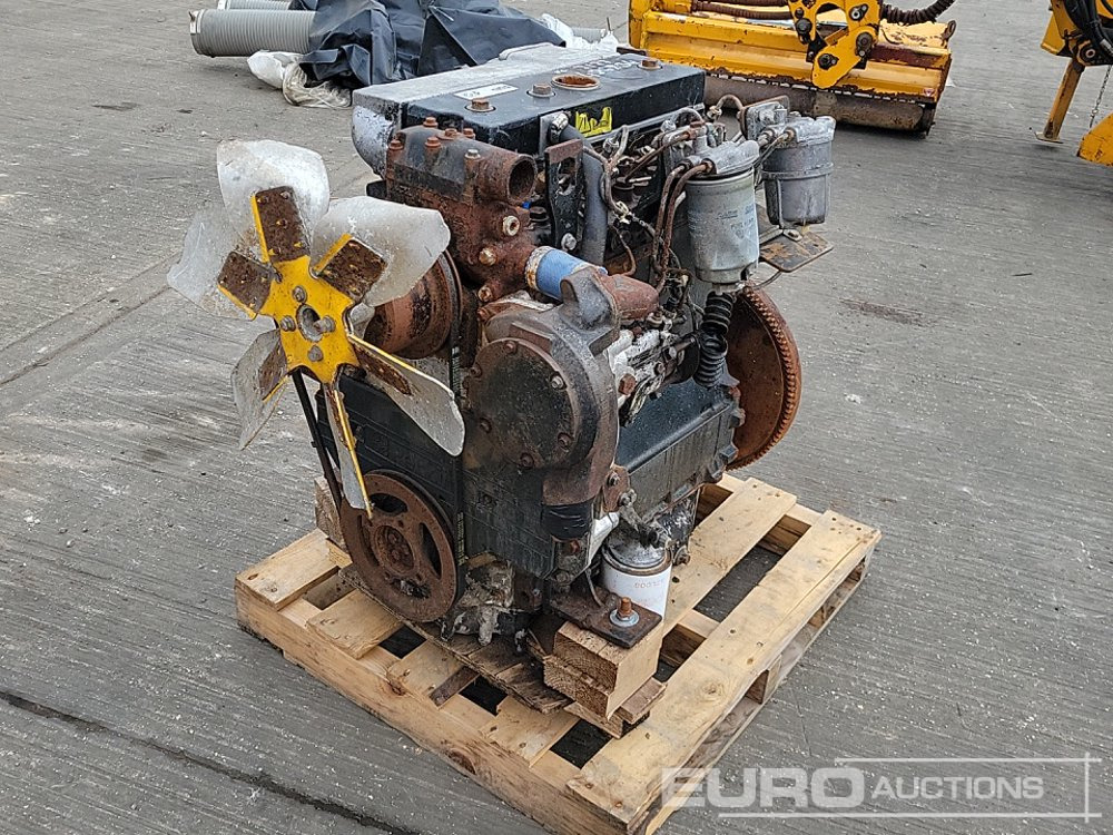 Perkins 4 Cylinder Engine - Engine: picture 1 Perkins 4 Cylinder Engine - Engine: picture 1