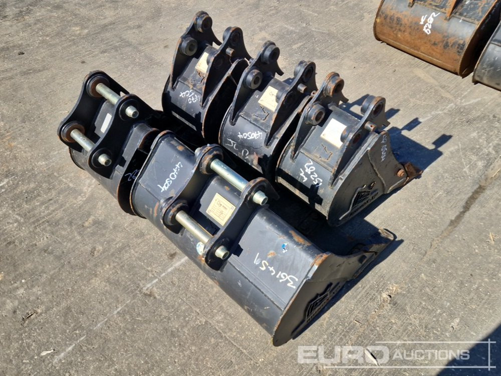 Rhinox 24", 12", 9", 9", 9" Digging Bucket 30mm Pin to suit Mini Excavator - Bucket: picture 5 Rhinox 24", 12", 9", 9", 9" Digging Bucket 30mm Pin to suit Mini Excavator - Bucket: picture 5
