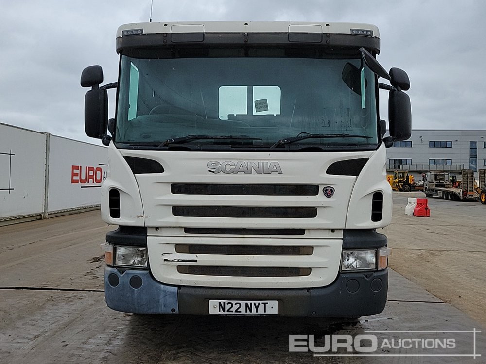 Dropside/ Flatbed truck Scania P230: picture 8