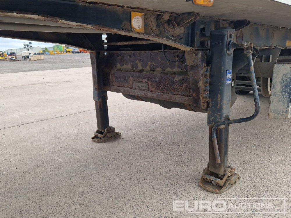 Closed box semi-trailer Schmitz CARGOBULL SK0 24/L: picture 12