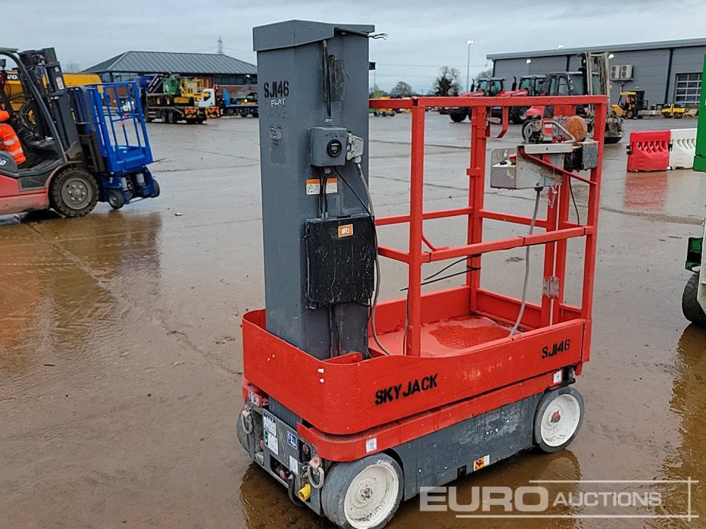 SkyJack SJ16 - Aerial platform: picture 5 SkyJack SJ16 - Aerial platform: picture 5