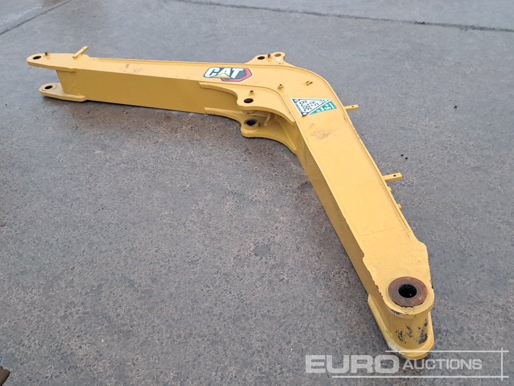 Boom 45mm Pins to suit CAT 5 Ton Excavator (Damaged) - Spare parts: picture 1 Boom 45mm Pins to suit CAT 5 Ton Excavator (Damaged) - Spare parts: picture 1