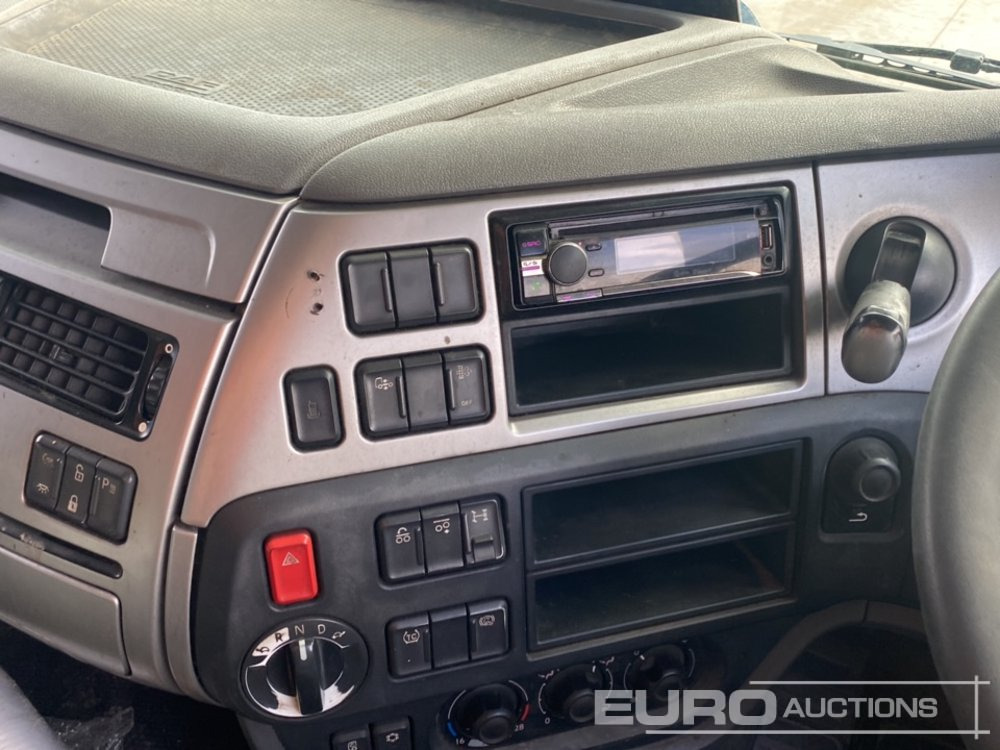 Tractor unit 2015 DAF XF 460: picture 25