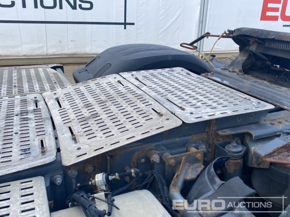 Tractor unit 2015 DAF XF 460: picture 18