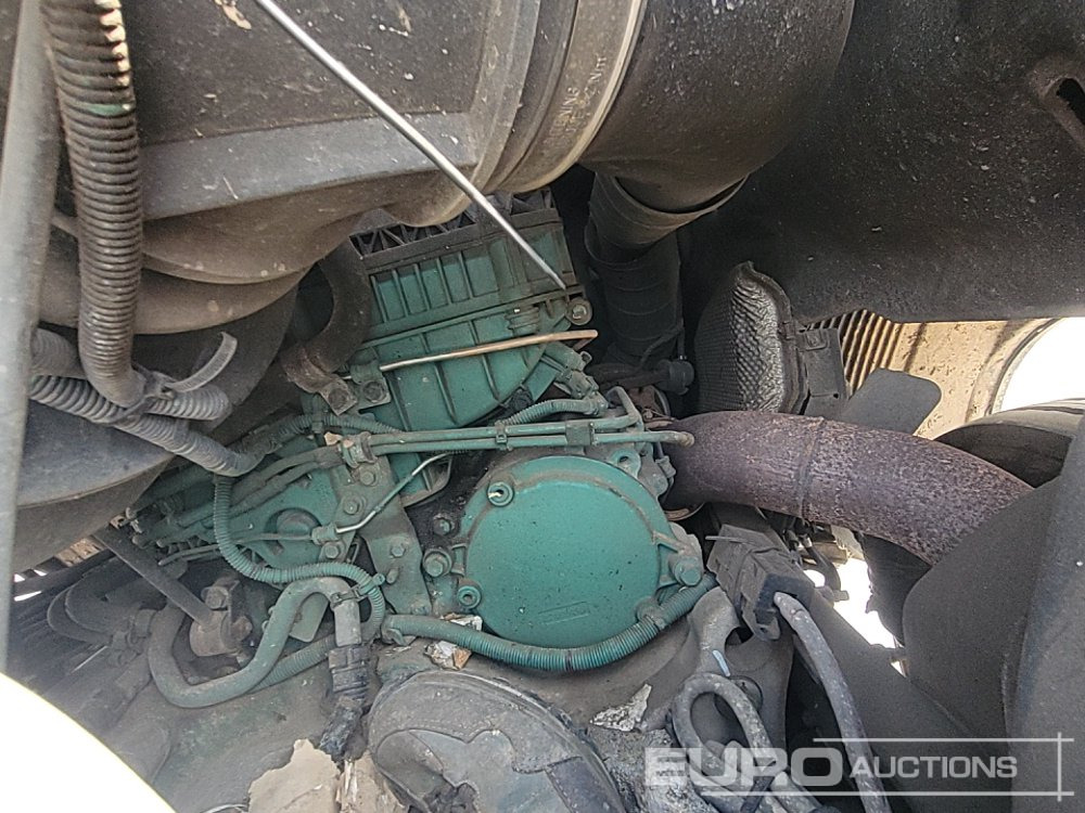 Tractor unit Volvo FH: picture 24