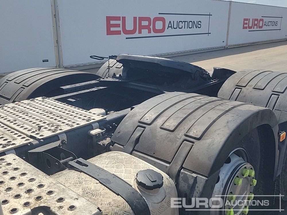 Tractor unit Volvo FH: picture 17