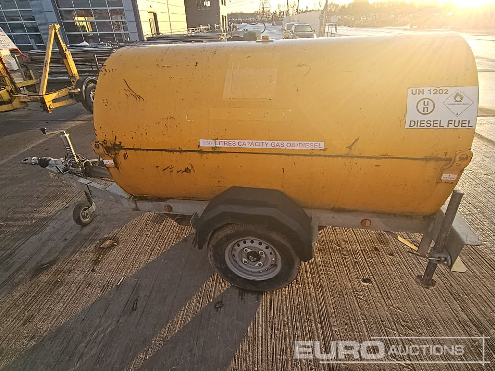 Trailer Engineering 950 Litre Single Axle Bunded Fuel Bowser, Manual Pump - Storage tank: picture 2 Trailer Engineering 950 Litre Single Axle Bunded Fuel Bowser, Manual Pump - Storage tank: picture 2