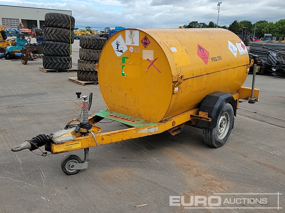 Trailer Engineering 950 Litre Single Axle Bunded Fuel Bowser, Manual pump - Storage tank: picture 1 Trailer Engineering 950 Litre Single Axle Bunded Fuel Bowser, Manual pump - Storage tank: picture 1