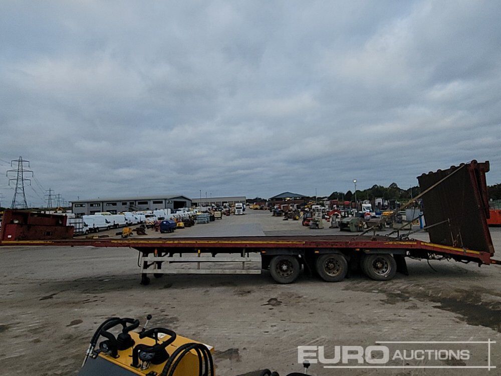 Tri Axle Low Loader Trailer, Winch, Hydraulic Ramp (Rar Axle Dragging) (Cannot Be Reconsigned) - Low loader semi-trailer: picture 2 Tri Axle Low Loader Trailer, Winch, Hydraulic Ramp (Rar Axle Dragging) (Cannot Be Reconsigned) - Low loader semi-trailer: picture 2