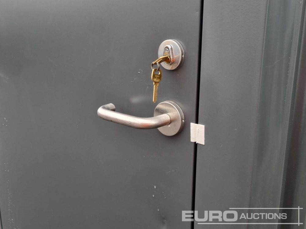 Shipping container Unused 2025 1.6m x 2.2m Portable Toilet/ Shower Block (Cannot Be Reconsigned): picture 16