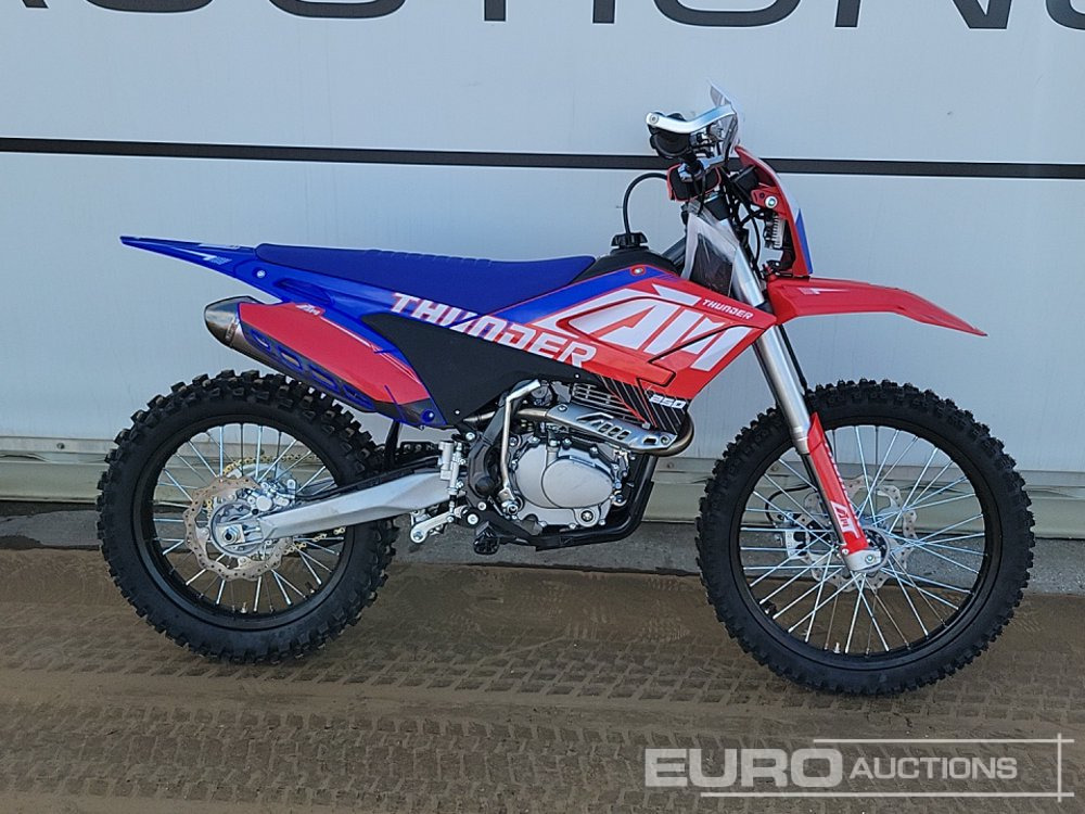 Unused 2025 Apollo Thunder 250cc Motorcross Bike, 21" Front, 18" Rear Tyres, Electric Start, Air Cooled, Hydraulic Suspension, Disc Brakes, Lighting Kit (UNASSEMBLED) - Motorcycle: picture 5 Unused 2025 Apollo Thunder 250cc Motorcross Bike, 21" Front, 18" Rear Tyres, Electric Start, Air Cooled, Hydraulic Suspension, Disc Brakes, Lighting Kit (UNASSEMBLED) - Motorcycle: picture 5