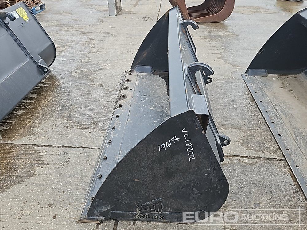 Unused 2025 Rhinox 90" Loading Bucket to suit Telehandler - Bucket: picture 2 Unused 2025 Rhinox 90" Loading Bucket to suit Telehandler - Bucket: picture 2