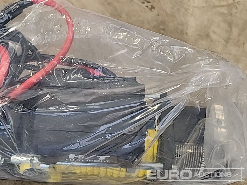 Garage equipment Unused Hi-Torque HT12000 12 Volt Winch, 3/8" x 85' Rope: picture 19 Garage equipment Unused Hi-Torque HT12000 12 Volt Winch, 3/8" x 85' Rope: picture 19