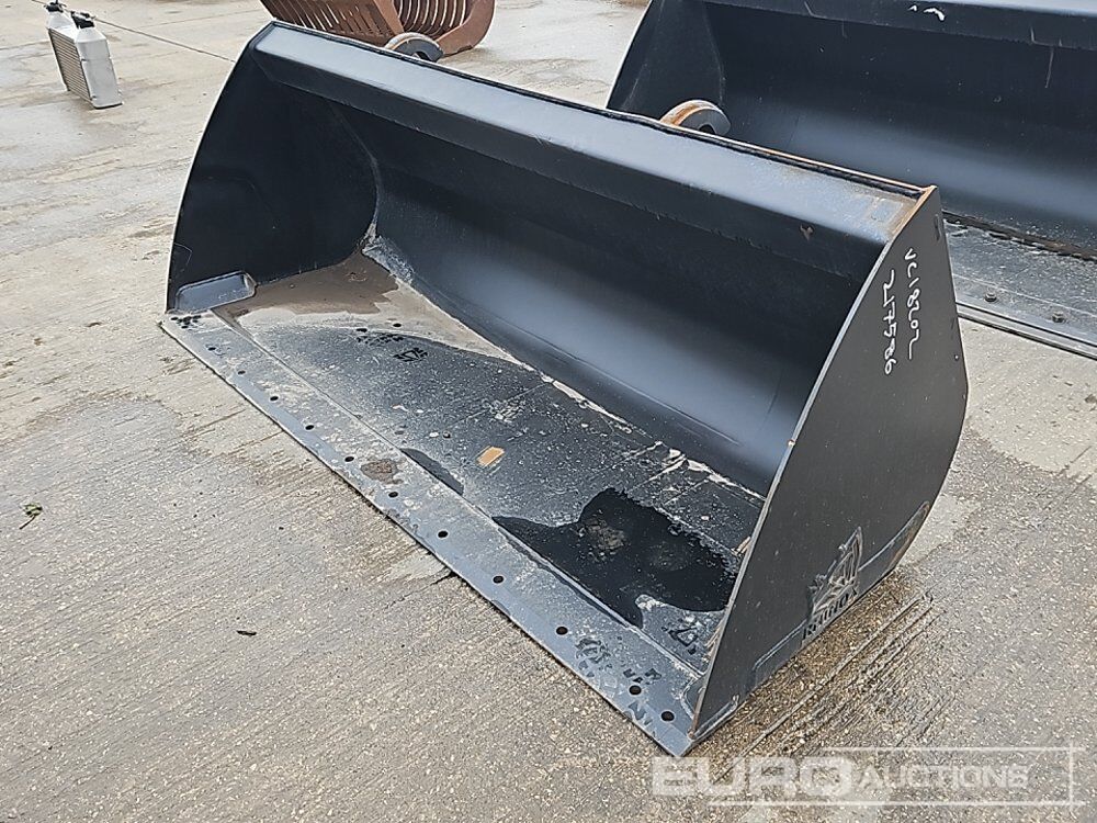Unused Rhinox 90" Loading Bucket to suit Telehandler - Bucket: picture 1 Unused Rhinox 90" Loading Bucket to suit Telehandler - Bucket: picture 1
