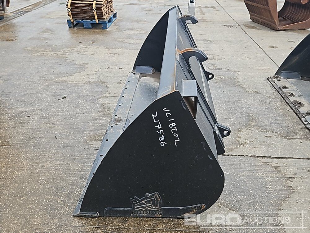 Unused Rhinox 90" Loading Bucket to suit Telehandler - Bucket: picture 2 Unused Rhinox 90" Loading Bucket to suit Telehandler - Bucket: picture 2
