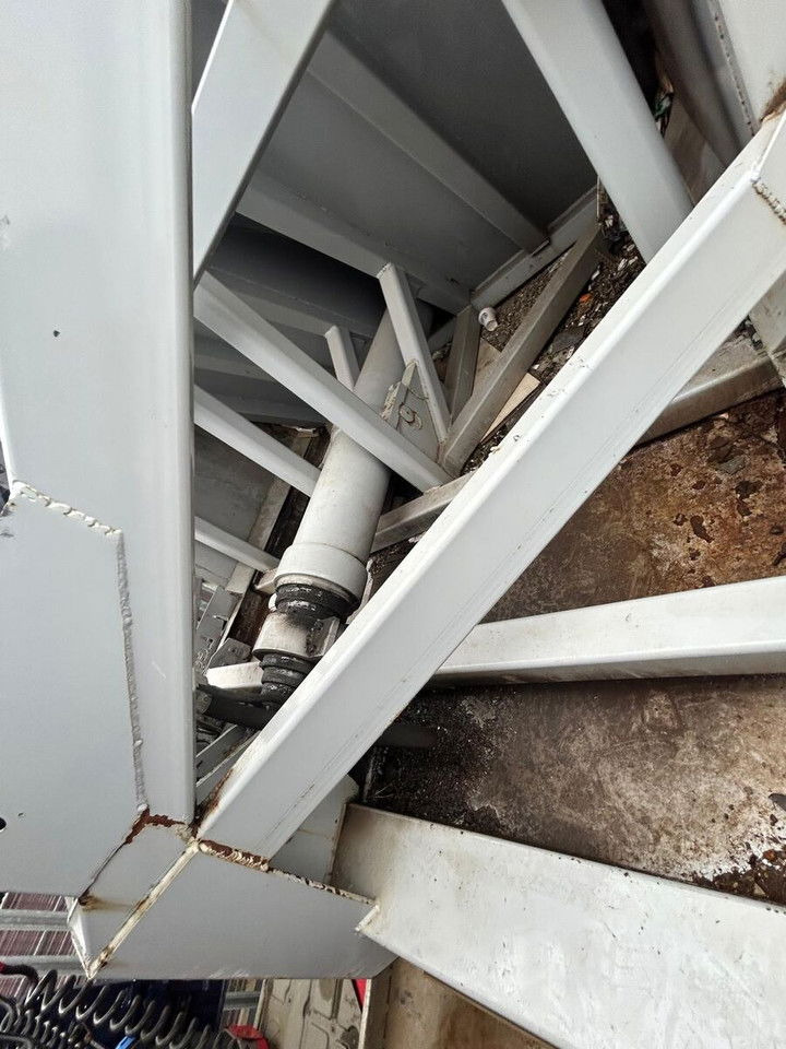 Legras - Walking floor semi-trailer: picture 4 Legras - Walking floor semi-trailer: picture 4