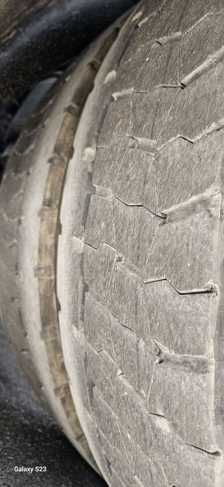 Tractor unit DAF XF 105.460 460: picture 21