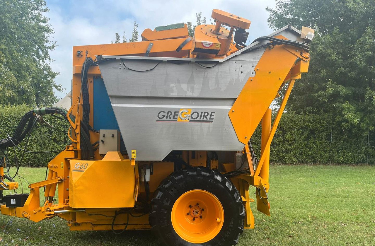 Vendemmiatrice usata Gregoire G60I - Grape harvesting machine: picture 4 Vendemmiatrice usata Gregoire G60I - Grape harvesting machine: picture 4