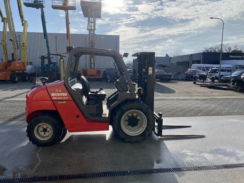 Manitou MH 25-4 T Buggie, Ruw terrein heftruck, 4x4 - Rough terrain forklift: picture 4 Manitou MH 25-4 T Buggie, Ruw terrein heftruck, 4x4 - Rough terrain forklift: picture 4