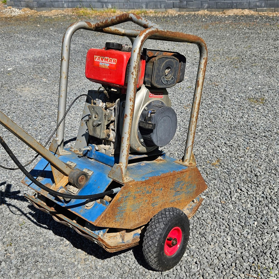 ABC AR 60 - Vibratory plate: picture 4 ABC AR 60 - Vibratory plate: picture 4