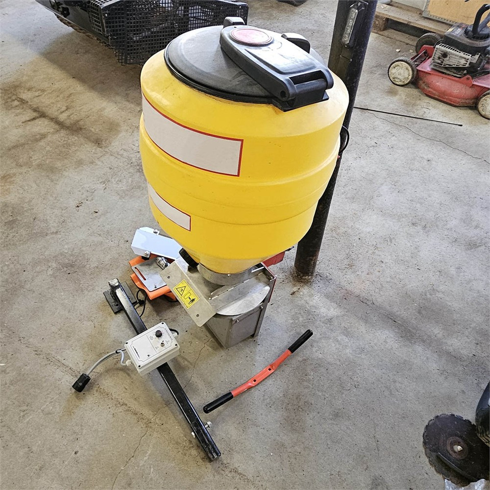 ABC TECHNIK-PLUS Winter-Profi - Sand/ Salt spreader: picture 2 ABC TECHNIK-PLUS Winter-Profi - Sand/ Salt spreader: picture 2
