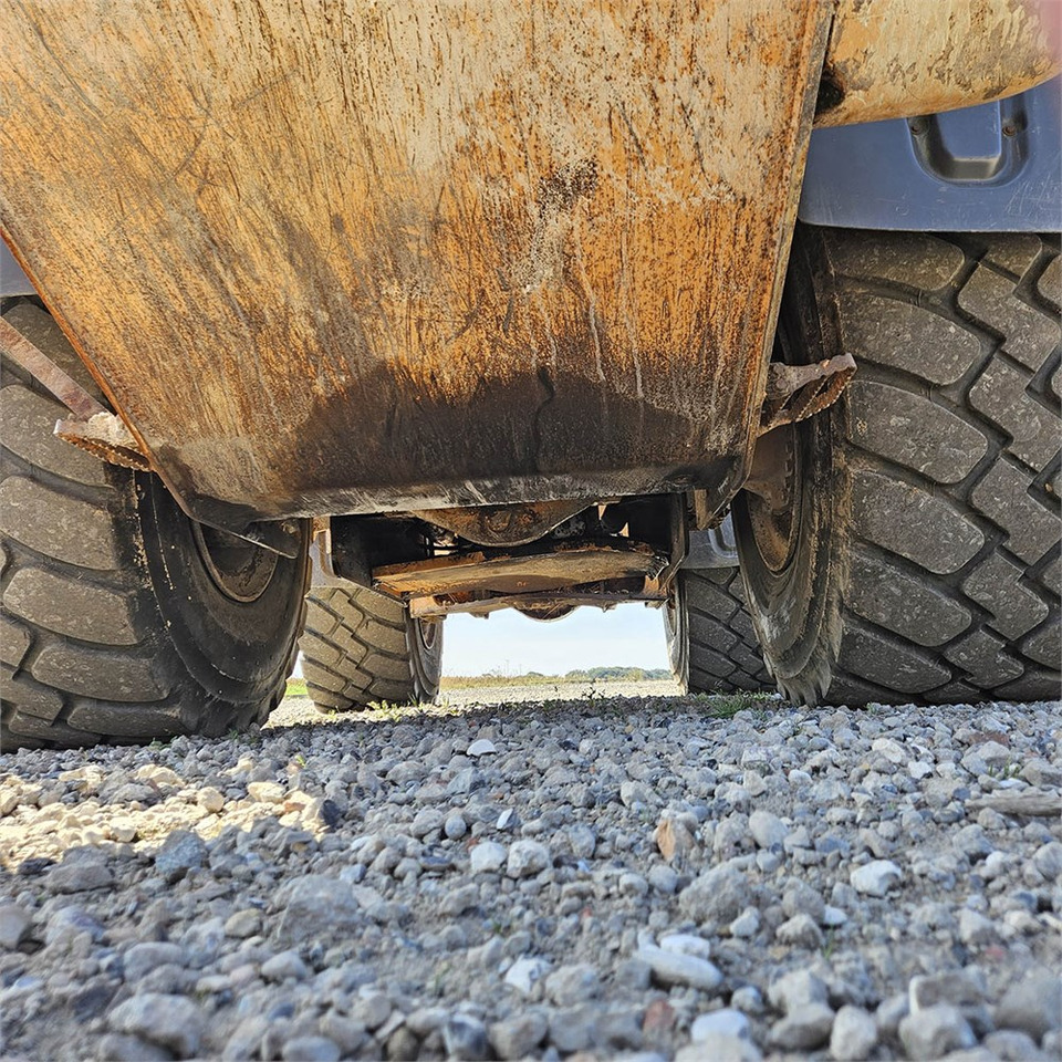 Wheel loader Case 921 E: picture 46