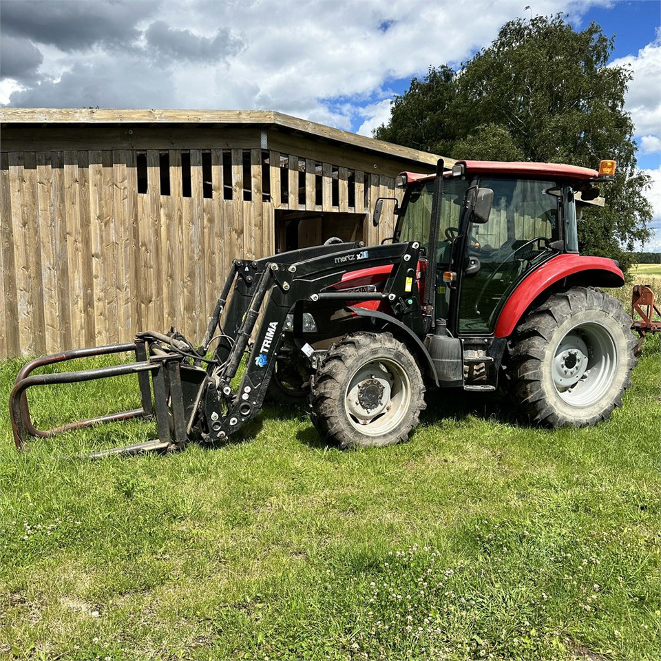 Case IH Farmall 65 A - Farm tractor: picture 1 Case IH Farmall 65 A - Farm tractor: picture 1