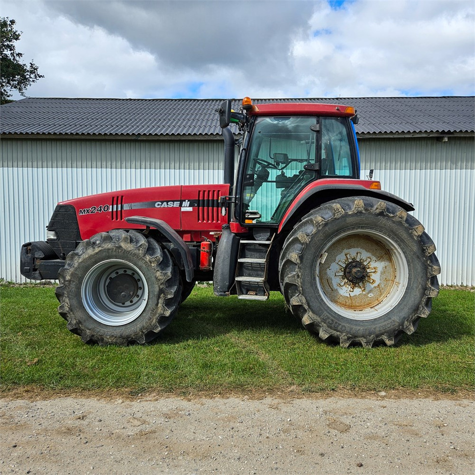 Case MX240 Magnum - Farm tractor: picture 1 Case MX240 Magnum - Farm tractor: picture 1