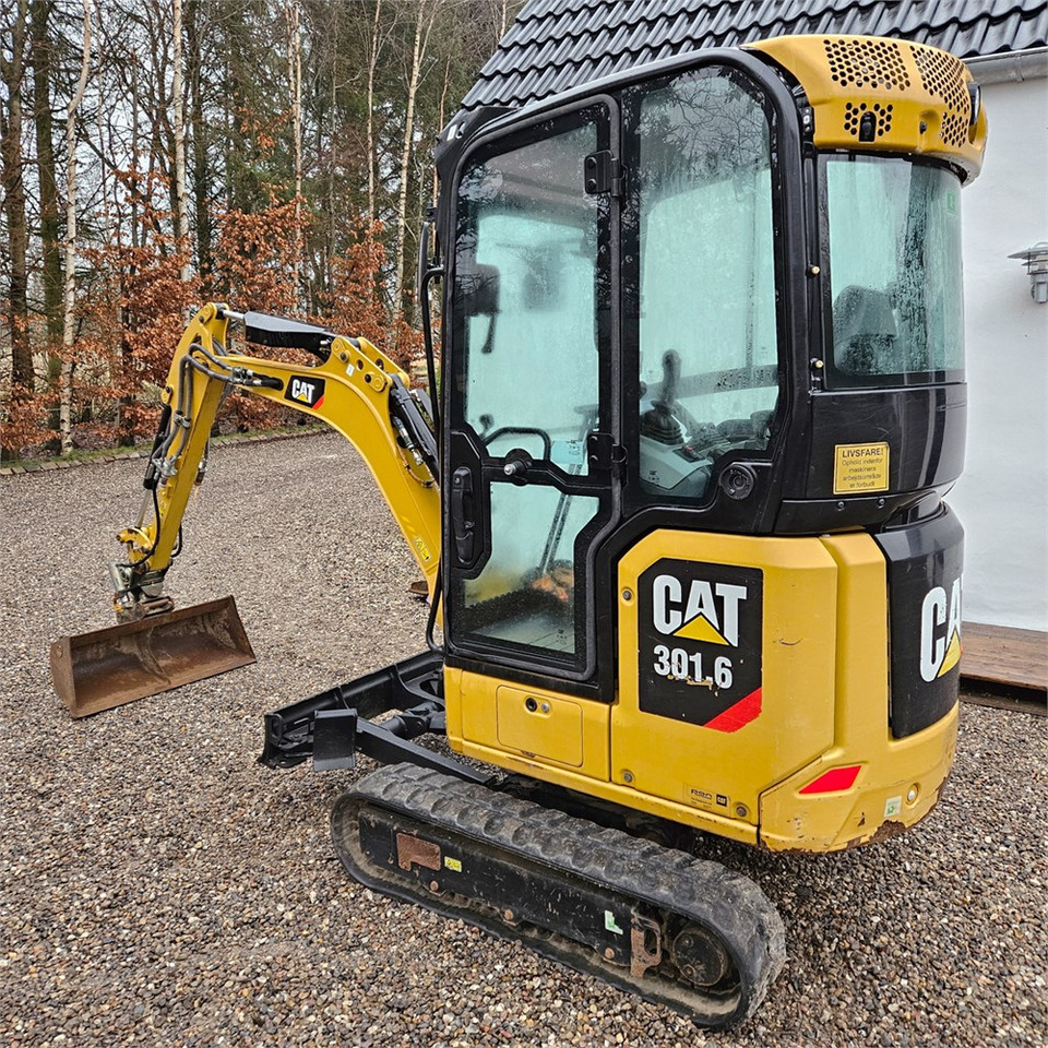 Caterpillar 301.6 - Mini excavator: picture 2 Caterpillar 301.6 - Mini excavator: picture 2