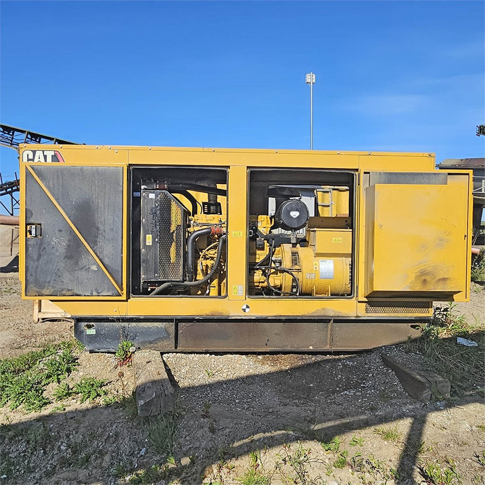 Caterpillar DE250 E0 - Generator set: picture 3 Caterpillar DE250 E0 - Generator set: picture 3