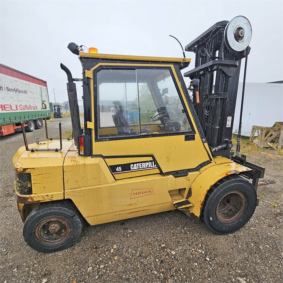 Forklift Caterpillar DP45: picture 6