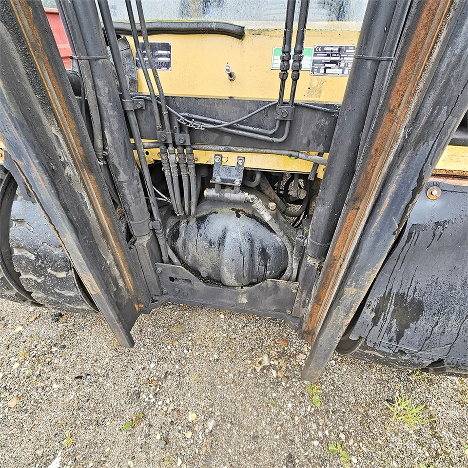 Forklift Caterpillar DP45: picture 24