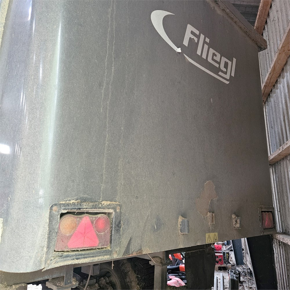 Farm trailer Fliegl Gigant ASW 268: picture 11