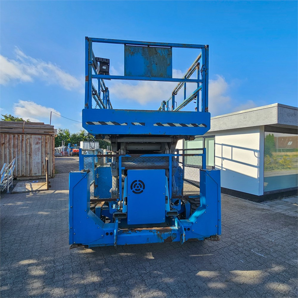 Genie GS-5390 - Scissor lift: picture 3 Genie GS-5390 - Scissor lift: picture 3