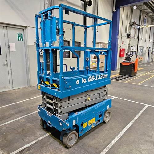 Genie GS1330m - Scissor lift: picture 2 Genie GS1330m - Scissor lift: picture 2