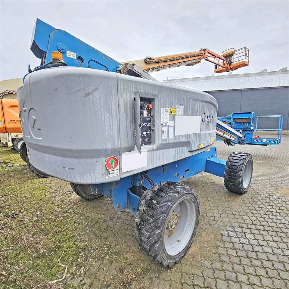Genie S60HC - Telescopic boom: picture 5 Genie S60HC - Telescopic boom: picture 5