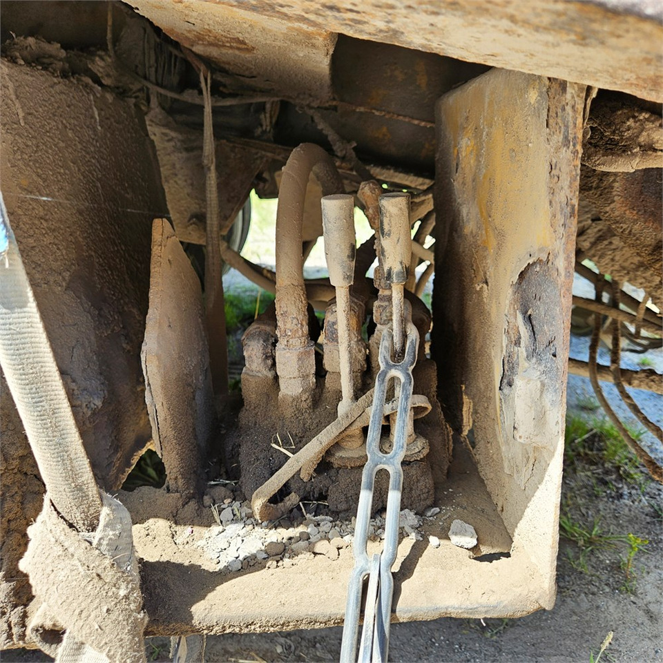 Low loader trailer Goldhofer TU4-2x2-32/80: picture 23 Low loader trailer Goldhofer TU4-2x2-32/80: picture 23