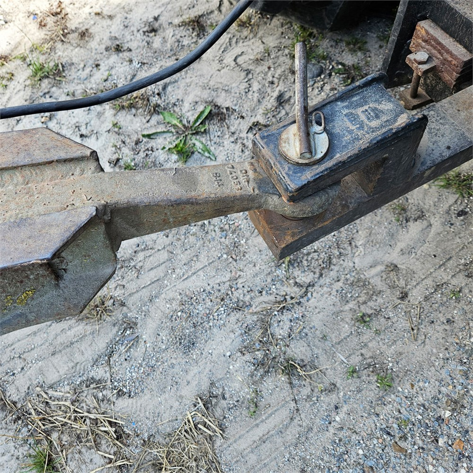 Low loader trailer Goldhofer TU4-2x2-32/80: picture 10 Low loader trailer Goldhofer TU4-2x2-32/80: picture 10